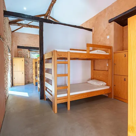 Quinta Da Cortica - Casa Da Torre Hostel